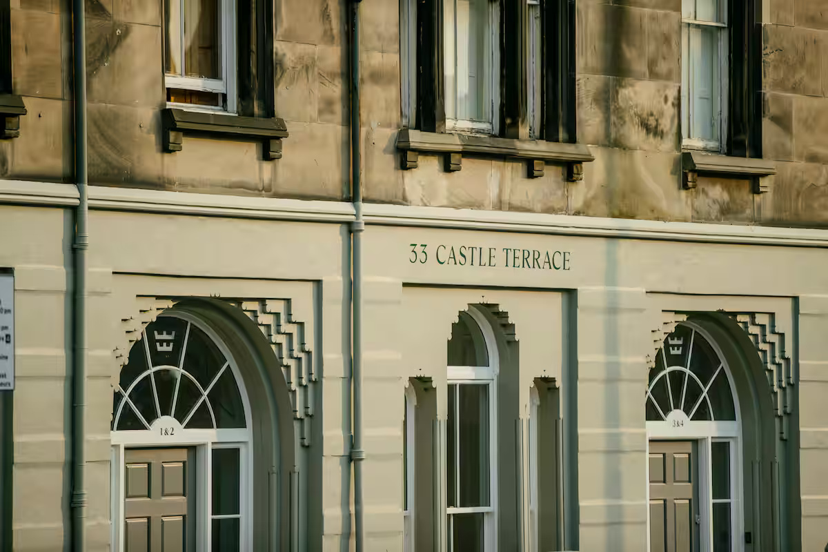 33 Castle Terrace