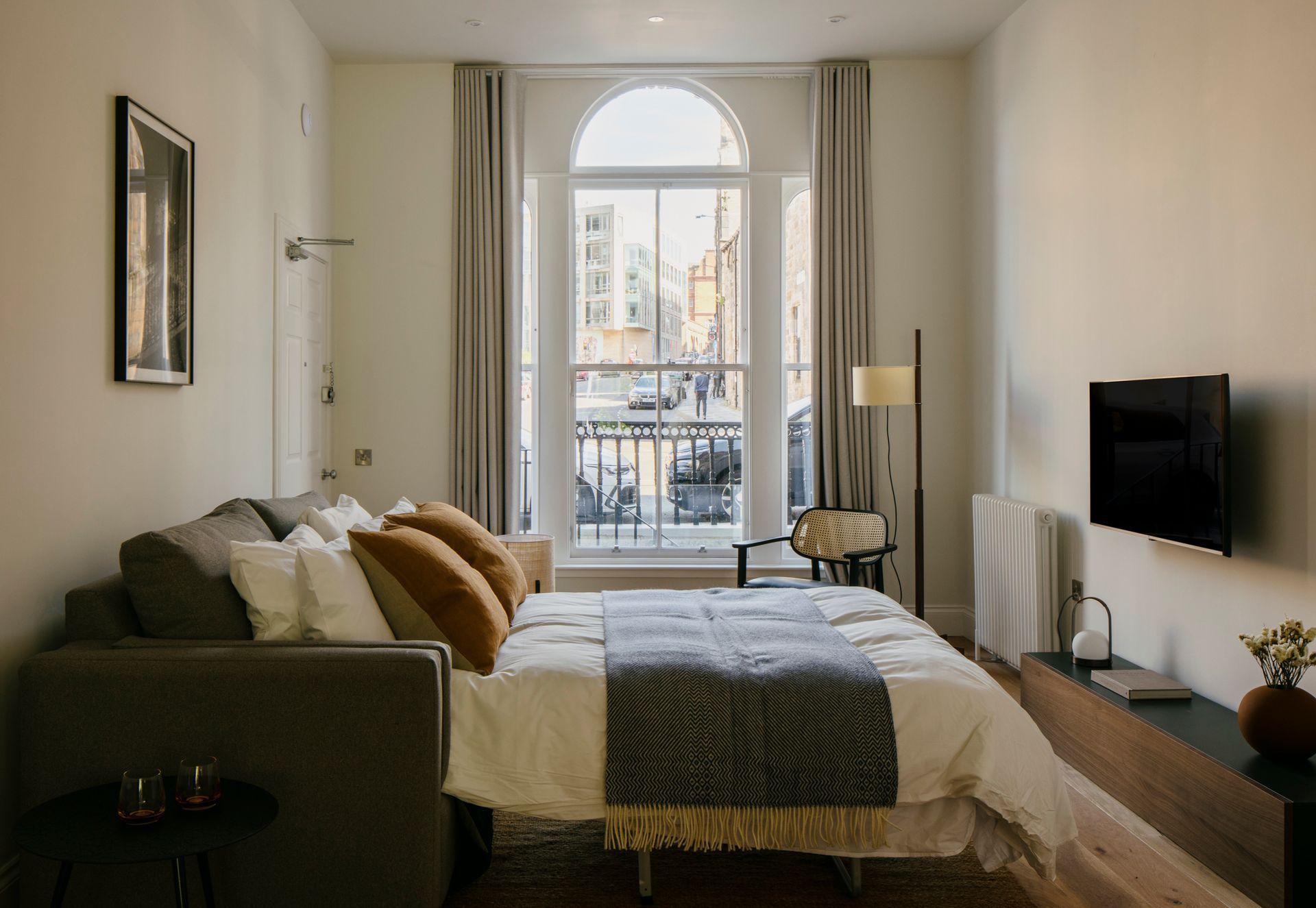 33 Castle Terrace — Photo 4