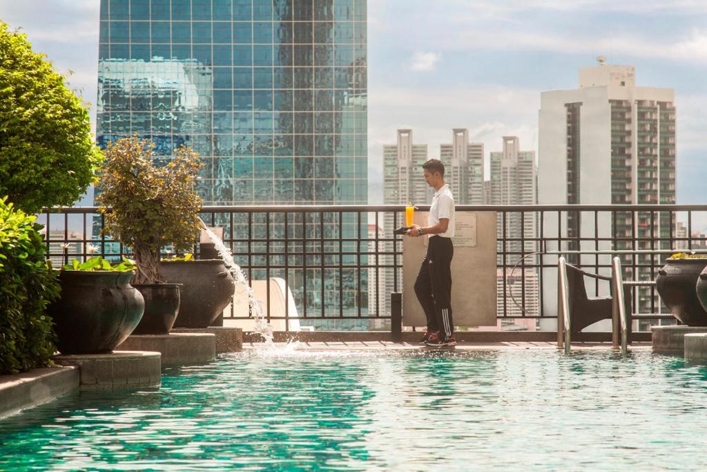 Banyan Tree Bangkok — Photo 2