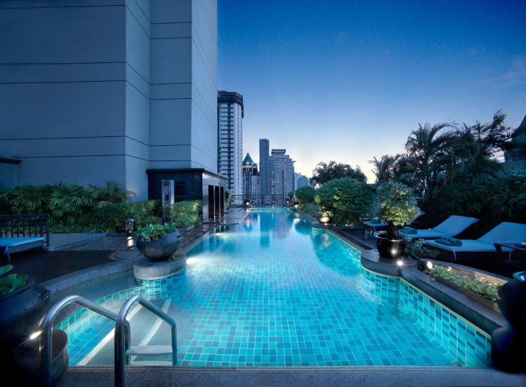 Banyan Tree Bangkok — Photo 3