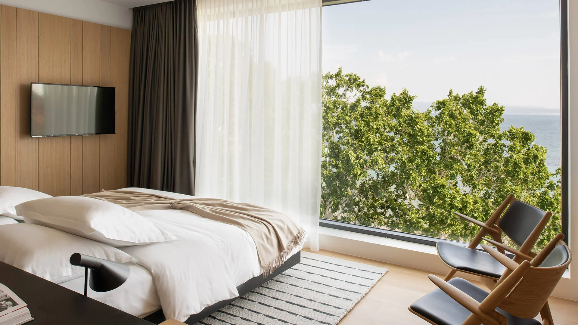 Briig Boutique Hotel — Deluxe Panoramic View Room