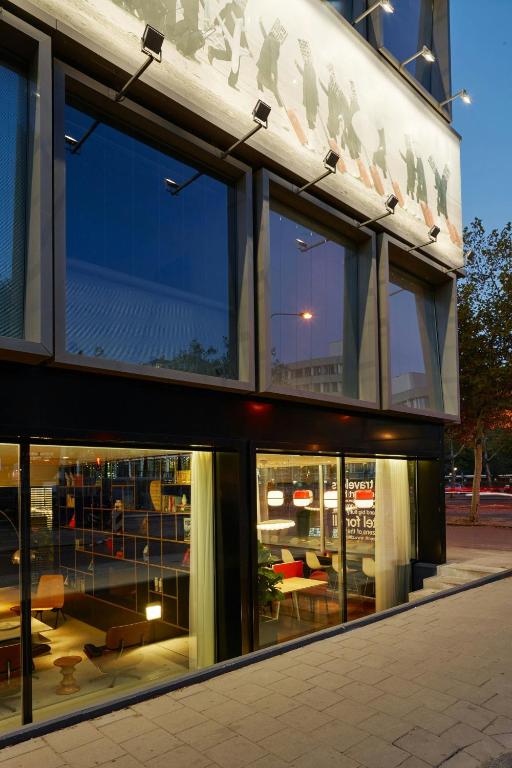 CitizenM Amsterdam City — Photo 2