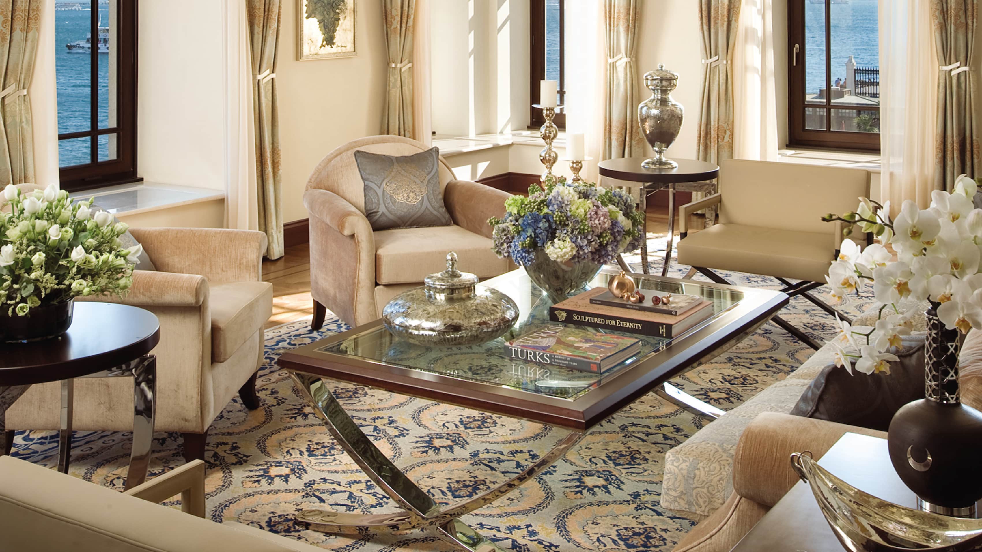 Four Seasons Hotel Istanbul at the Bosphorus — Photo 3