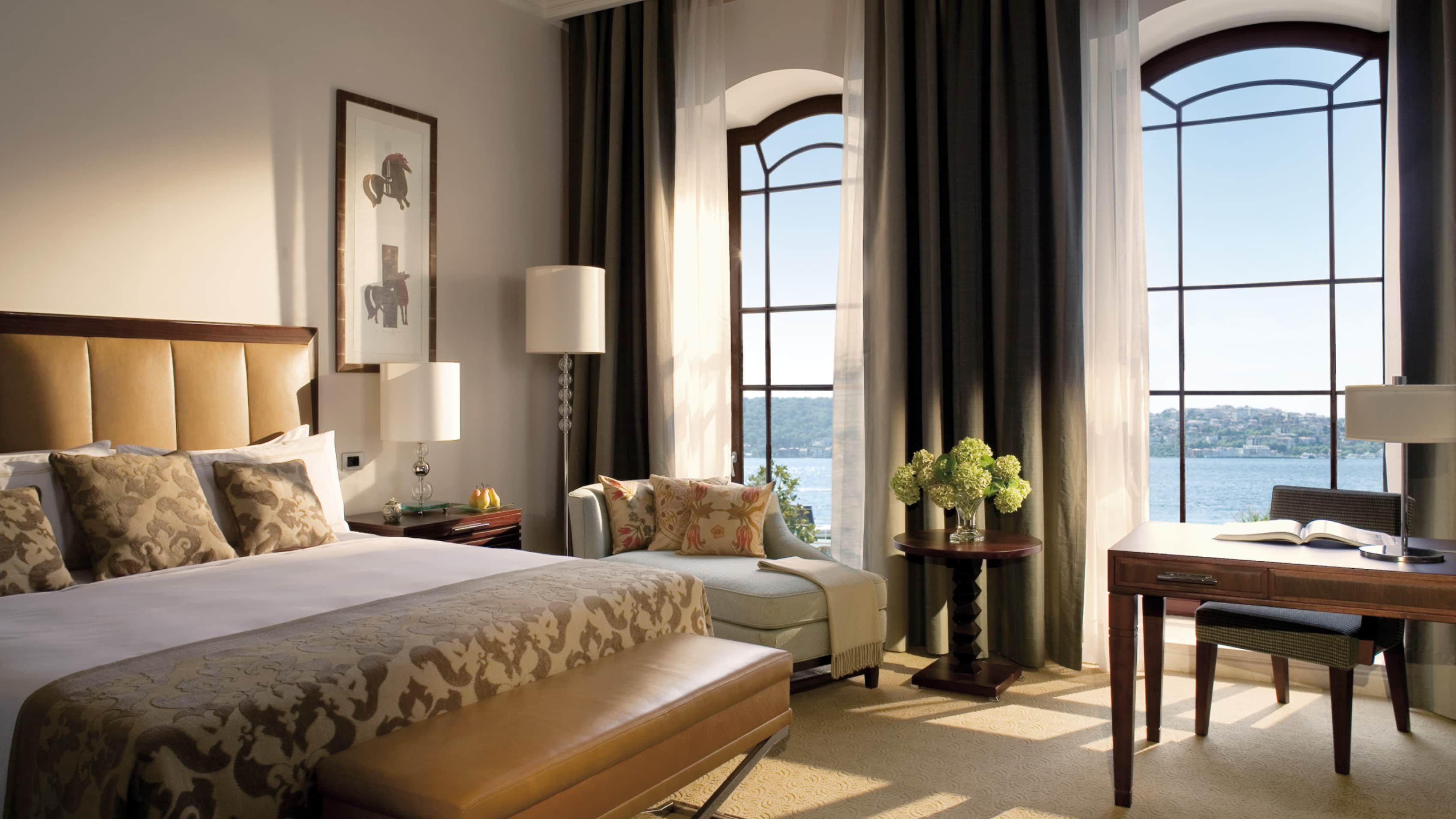 Four Seasons Hotel Istanbul at the Bosphorus — Photo 4