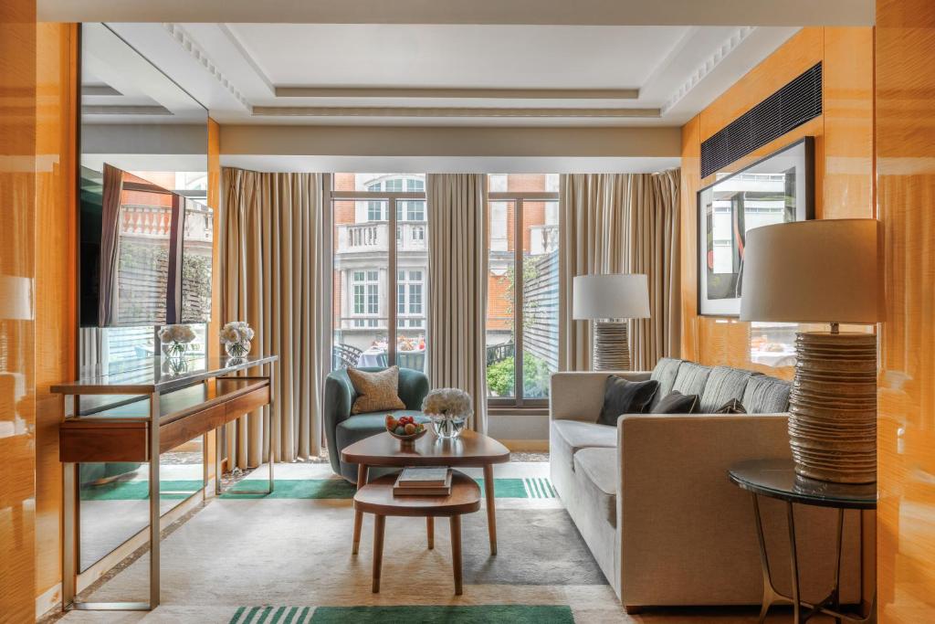 Four Seasons Hotel London at Park Lane — Photo 4