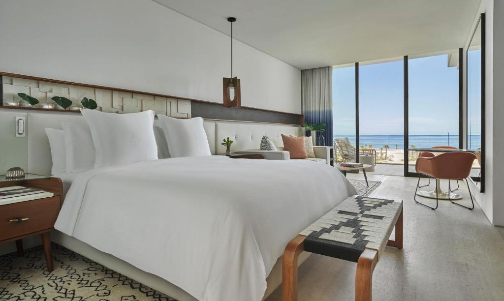 Four Seasons Resort and Residences Los Cabos at Costa Palmas — Photo 3