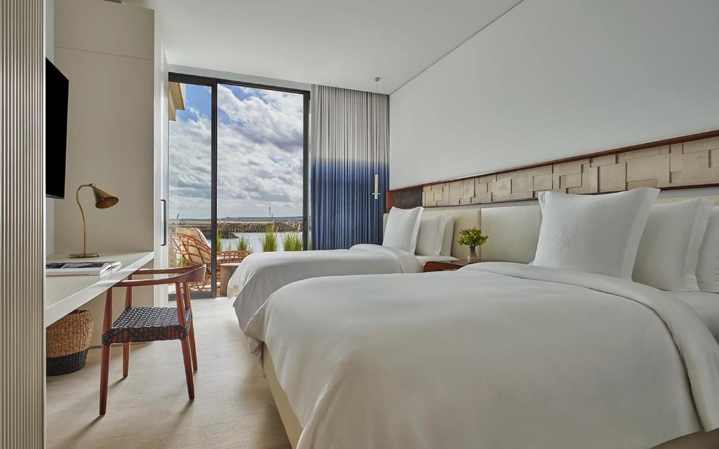Four Seasons Resort and Residences Los Cabos at Costa Palmas — Photo 4