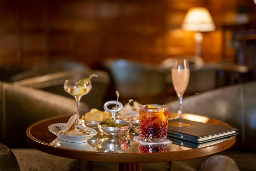 Hotel Villa Cipriani — Photo 4