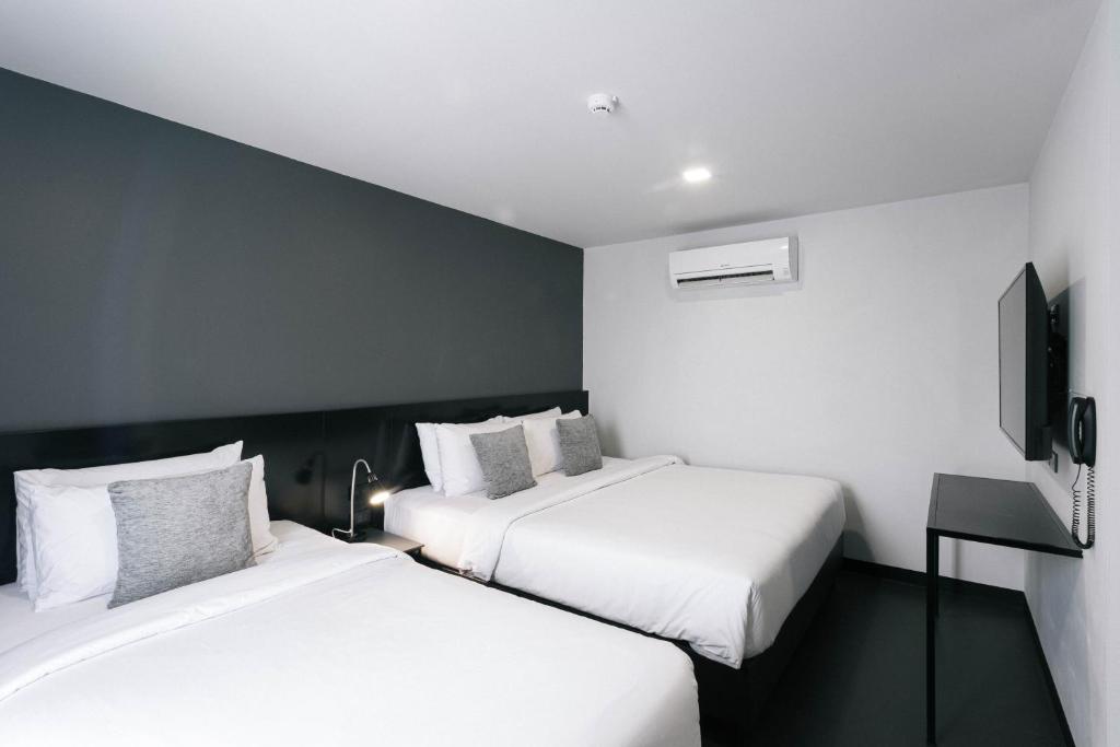 CREW Hotel