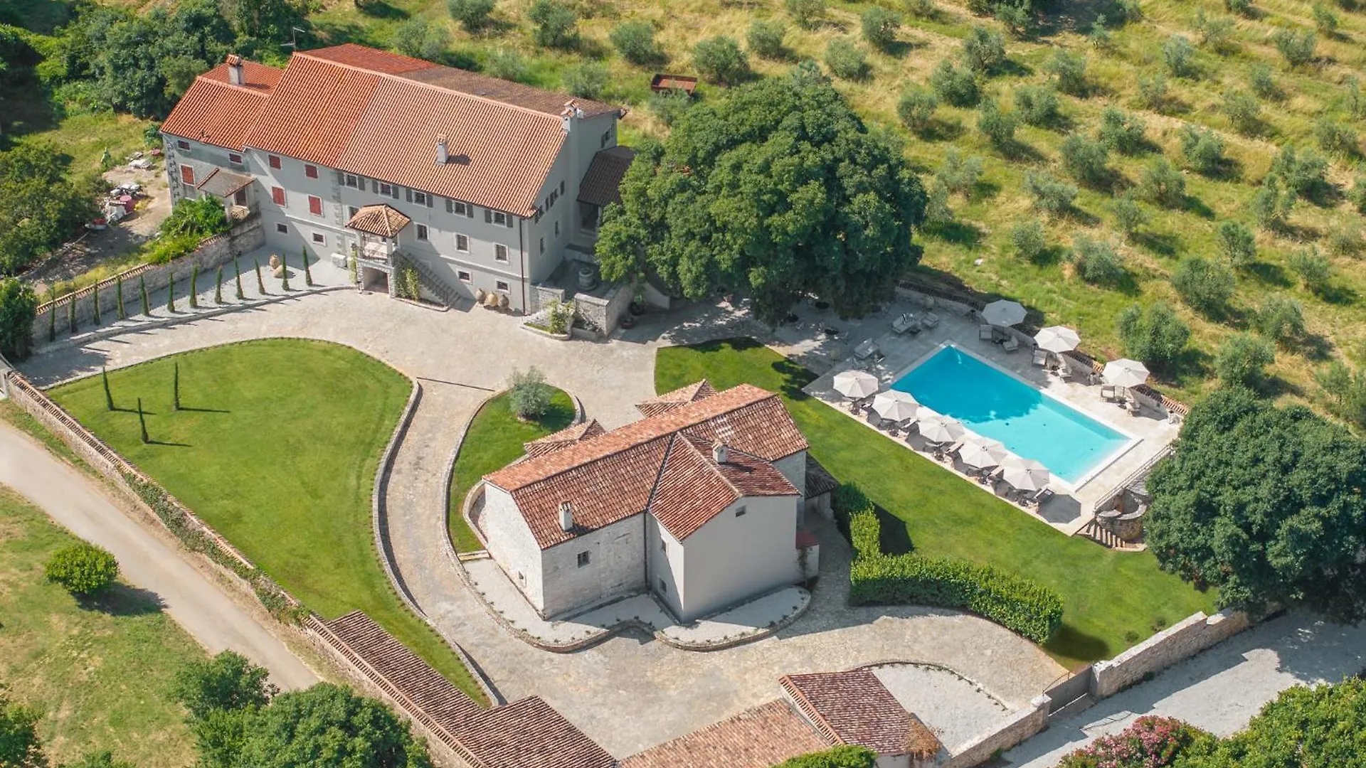 San Tomasini Heritage Hotel