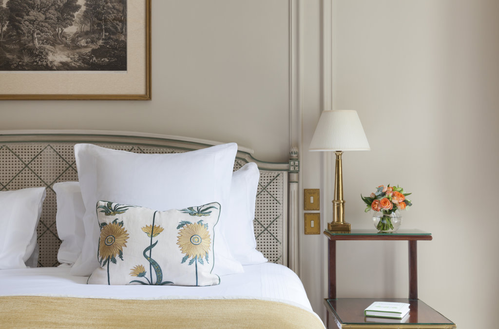 The Best Romantic Hotels in Paris