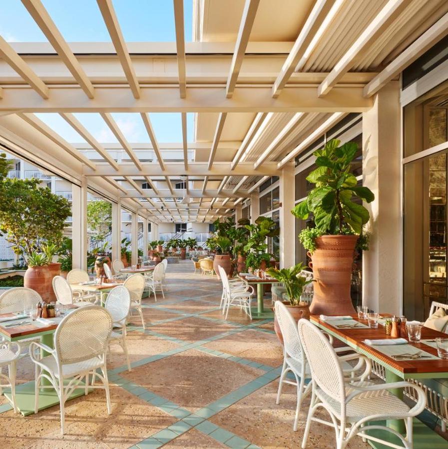 Four Seasons Resort Palm Beach — Photo 2