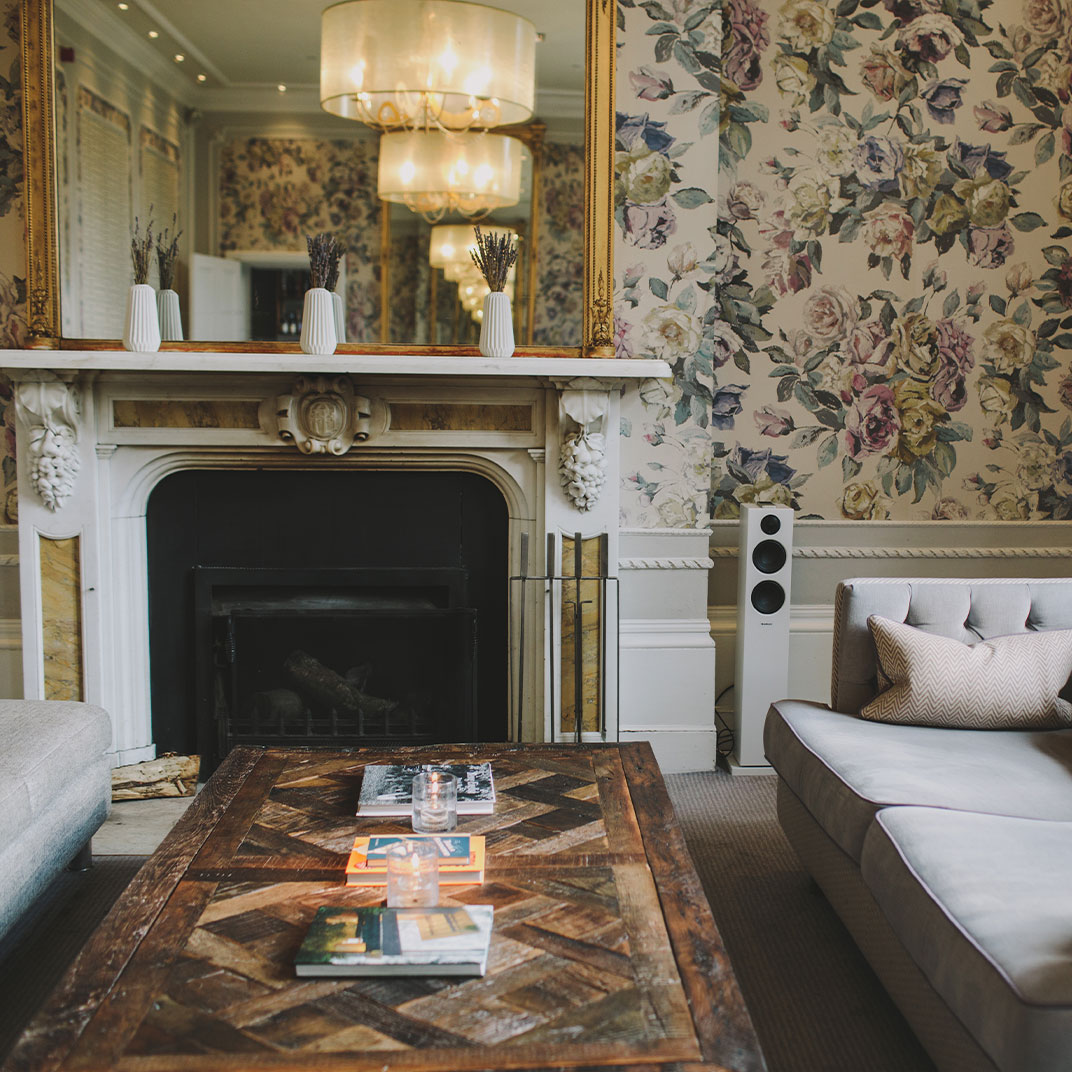 Hampton Manor — Photo 3