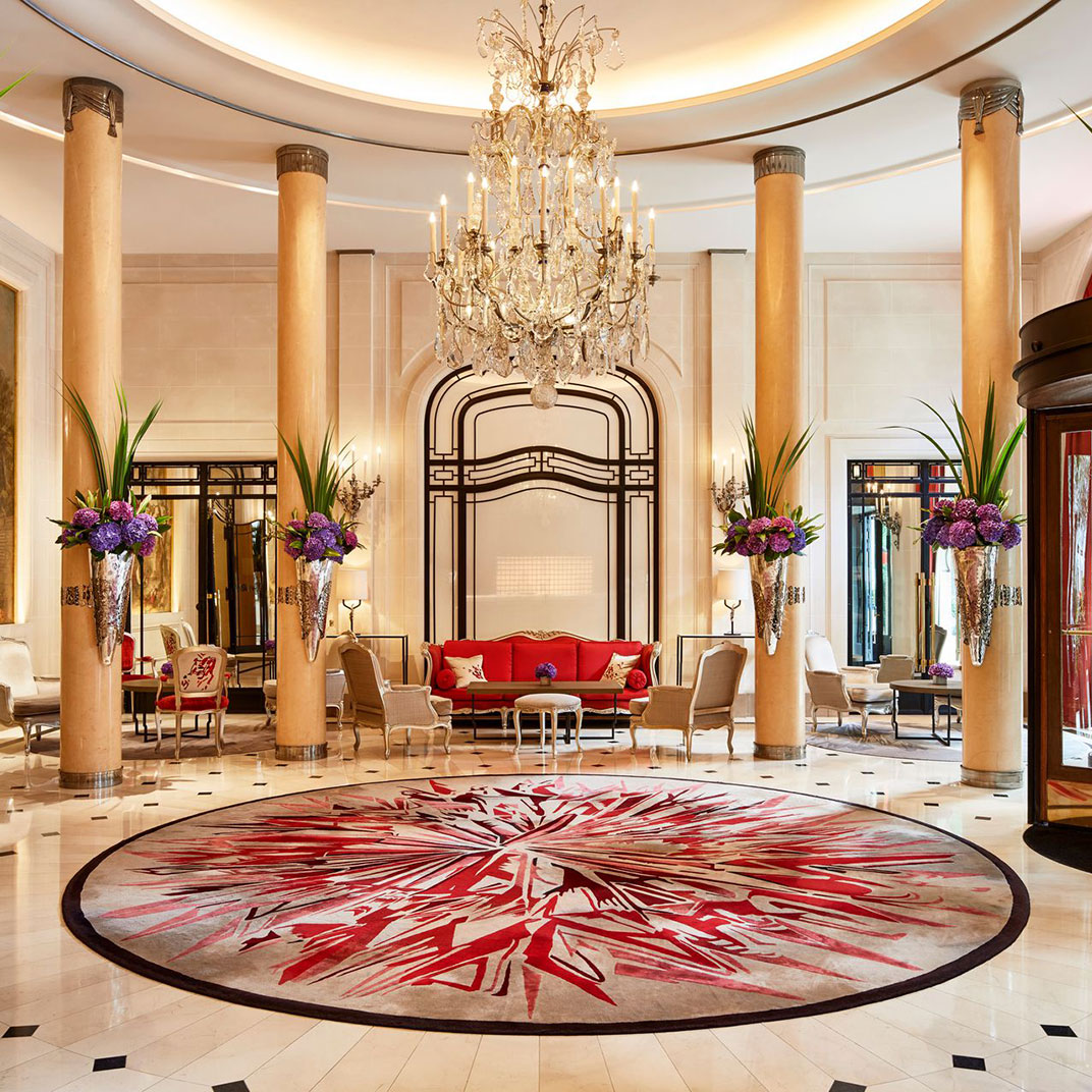 Le Plaza Athénée — Photo 3