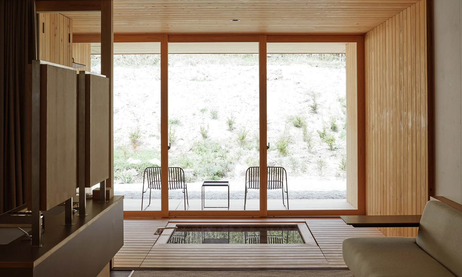 Naoshima Ryokan Roka — Deluxe Suite 3