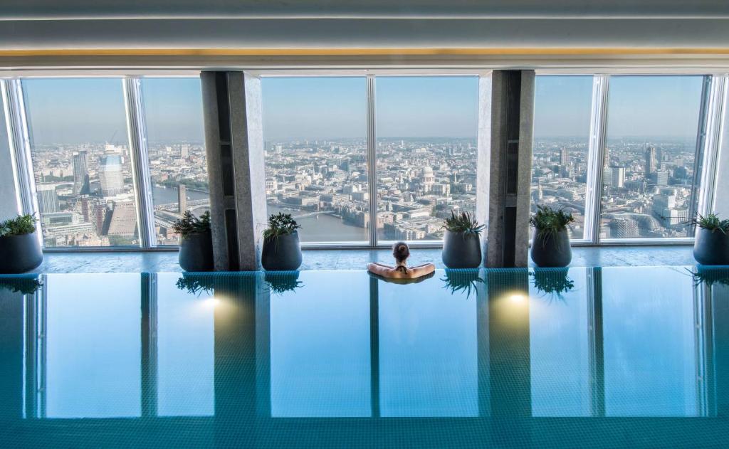 Shangri-La Hotel at The Shard, London — Photo 2