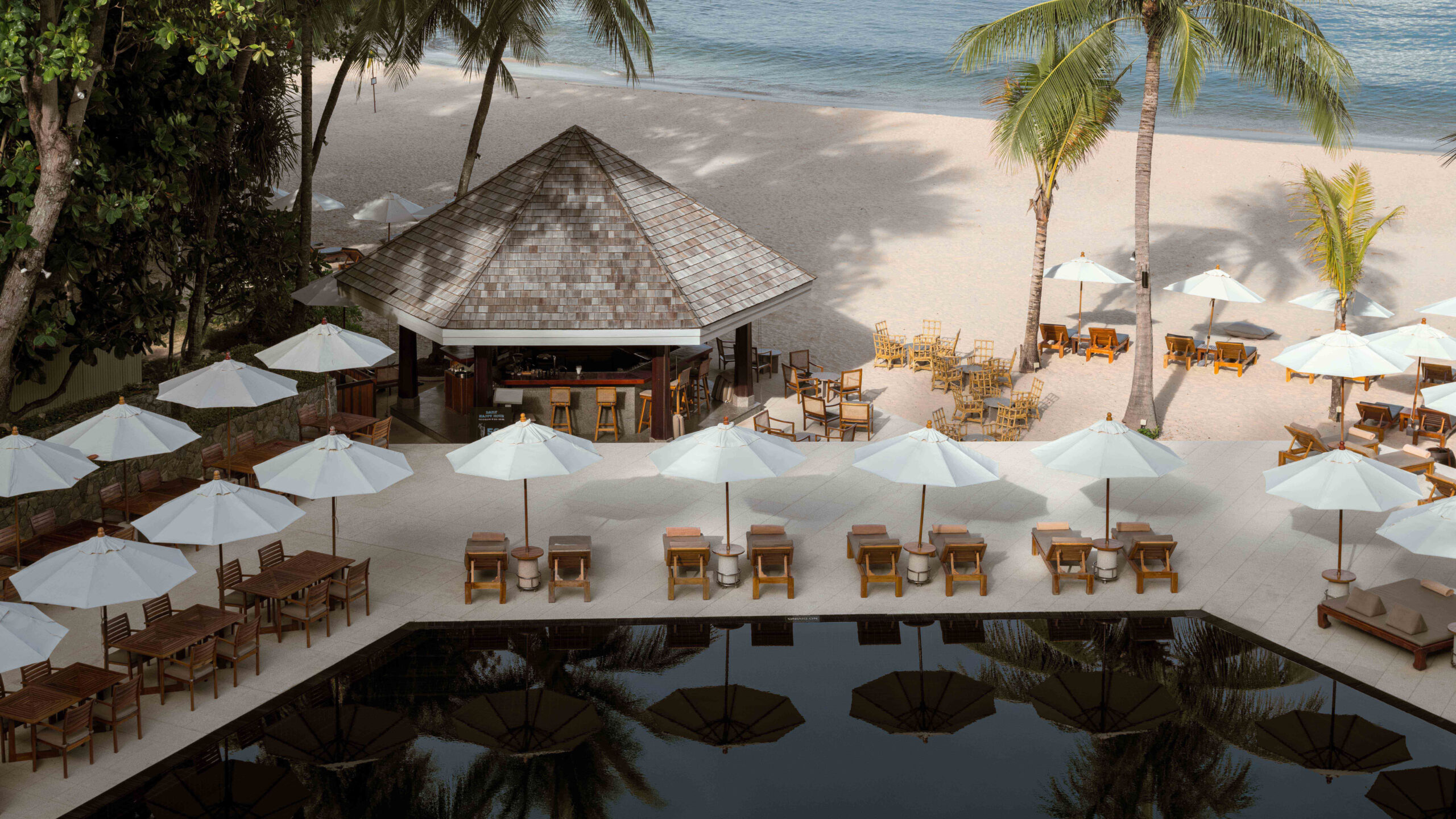 Surin Phuket — Photo 4