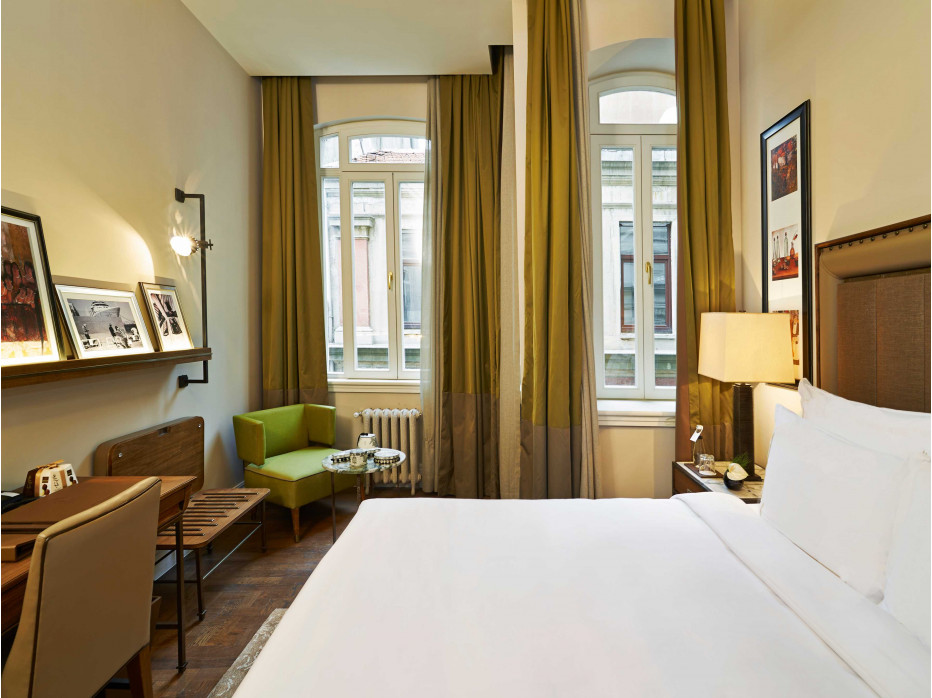 The Bank Hotel Istanbul — Photo 3