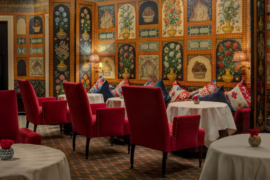 The Carlyle, A Rosewood Hotel — Photo 4