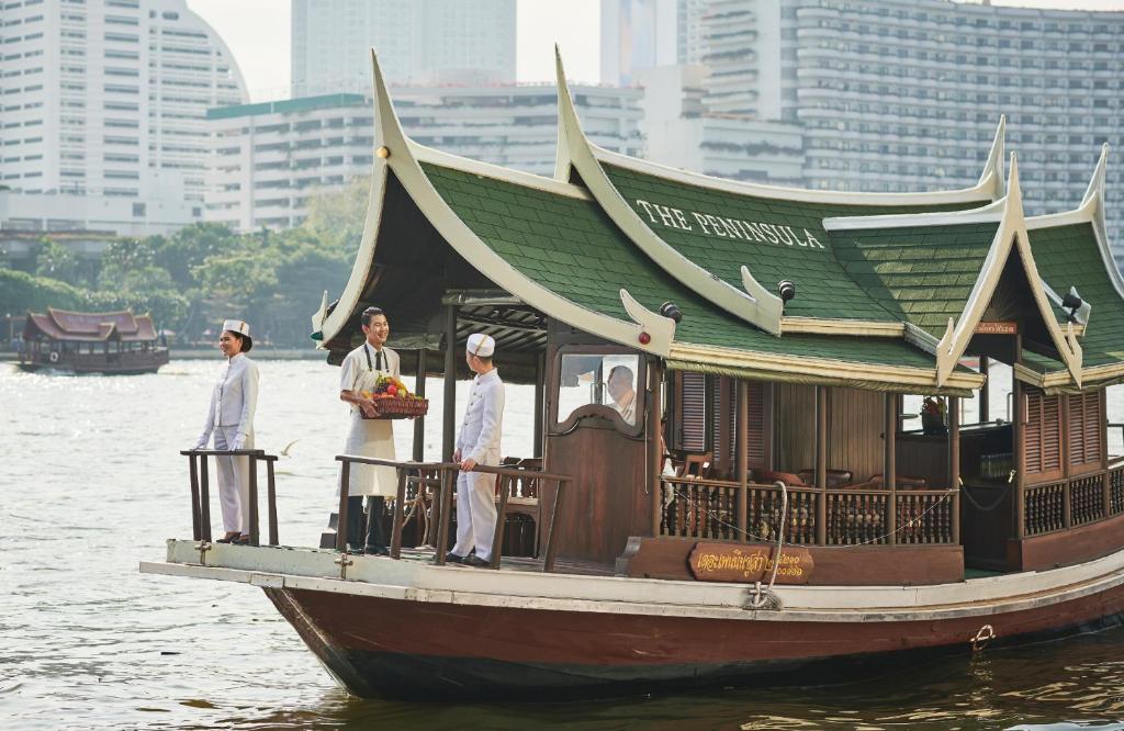 The Peninsula Bangkok — Photo 2