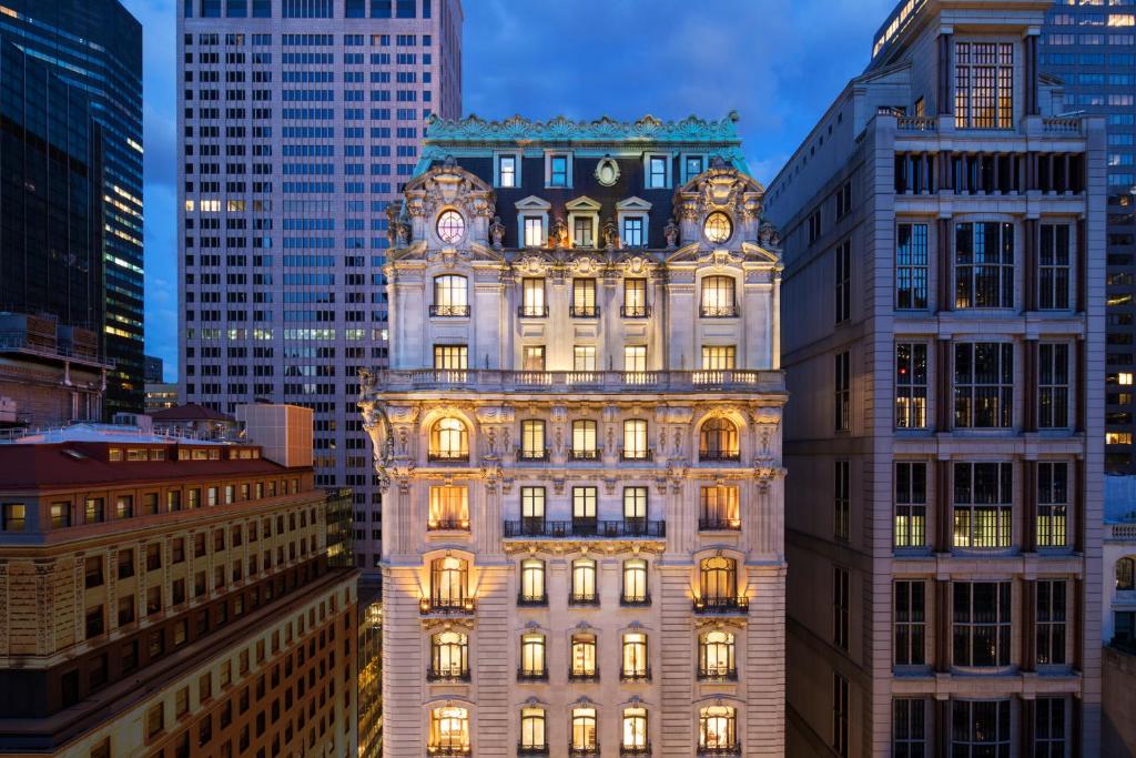 The St. Regis New York — Photo 3