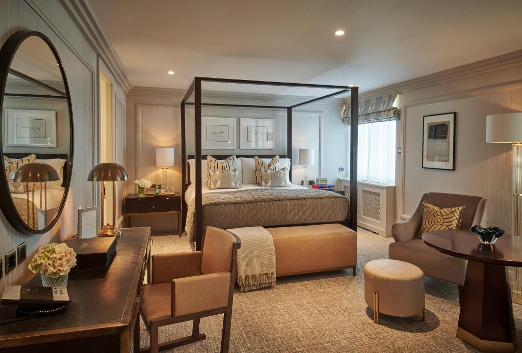 The Westbury Hotel — Photo 2