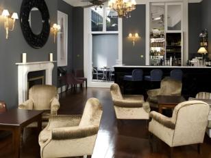Townhouse on the Green — Photo 4