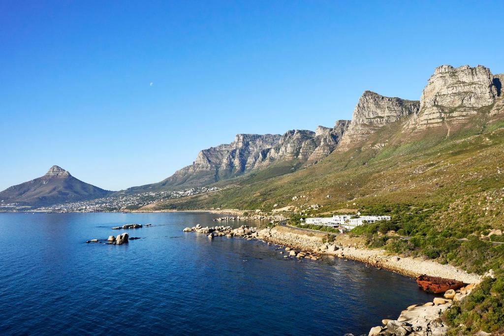 The Twelve Apostles Hotel & Spa