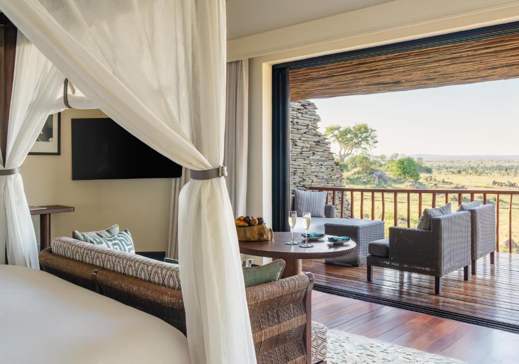 Four Seasons Safari Lodge Serengeti — Photo 2