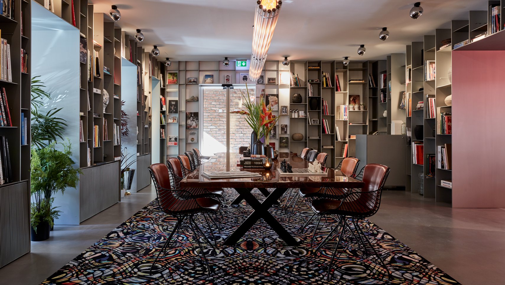 Sir Savigny Hotel — Photo 3